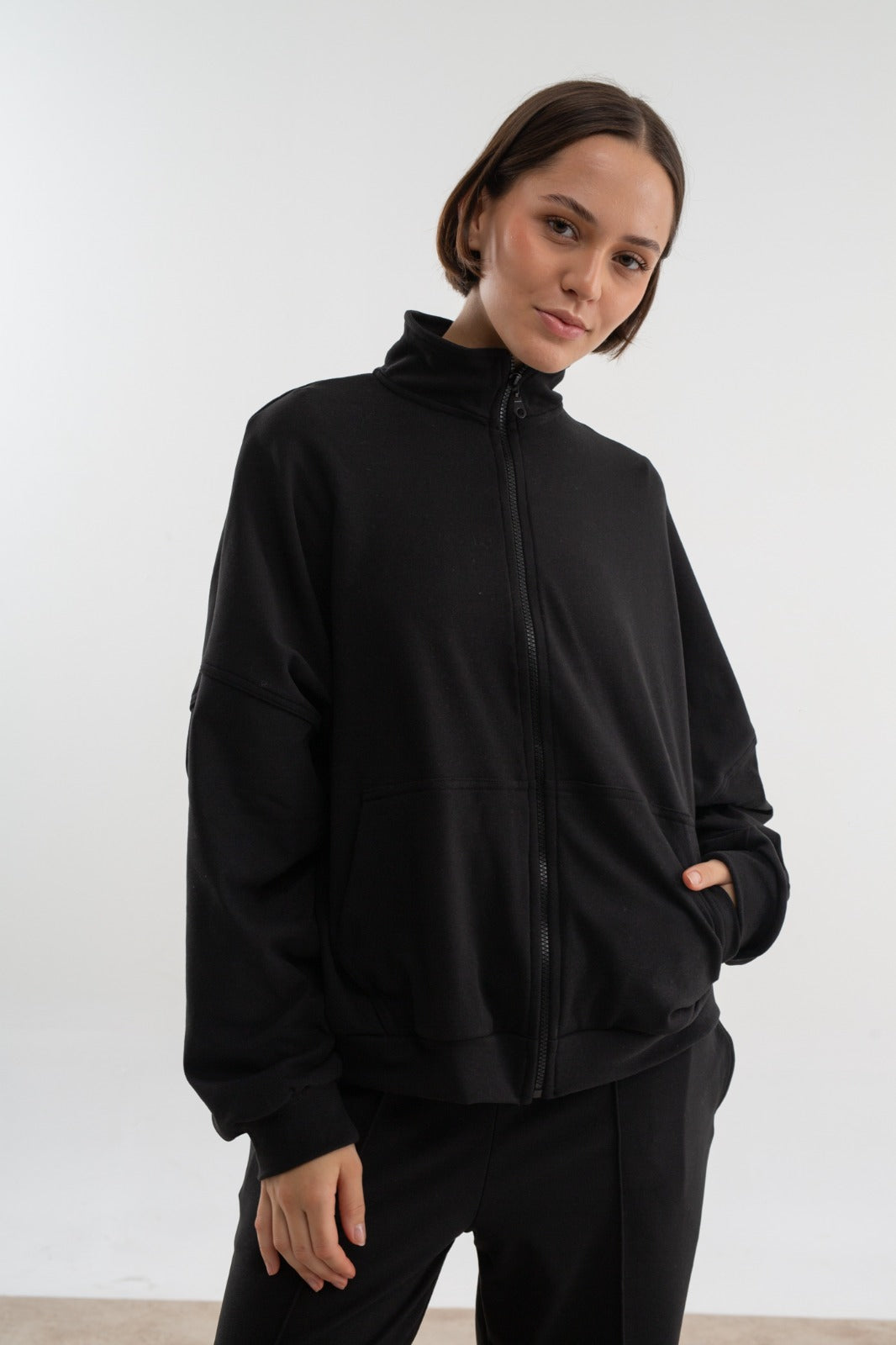 CAMPERA OSAKA NEGRA
