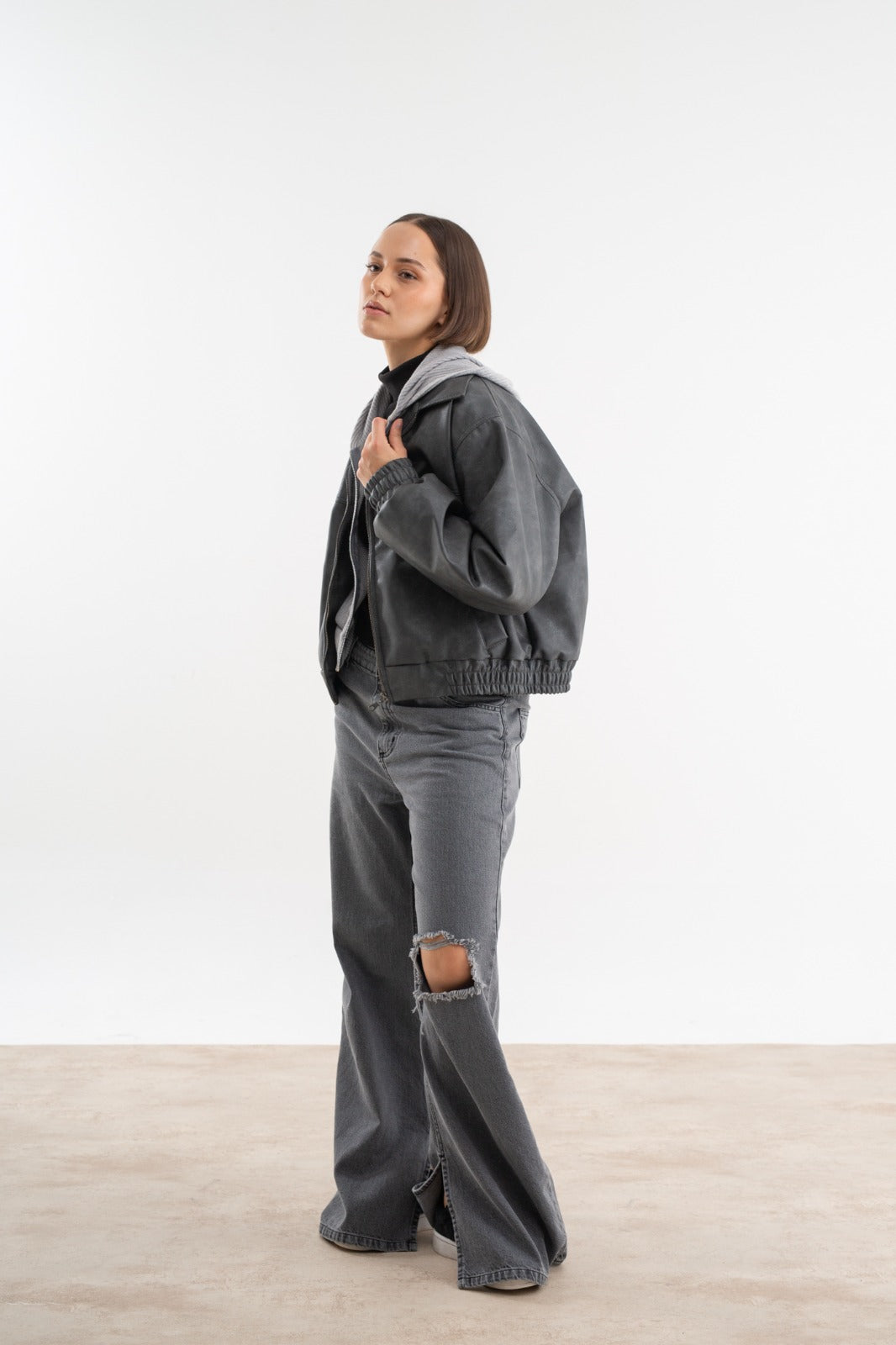 CAMPERA CUERINA GRIS VINTAGE