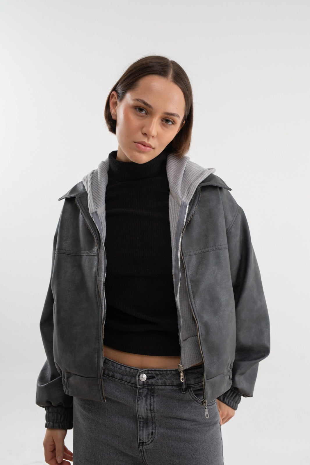 CAMPERA CUERINA GRIS VINTAGE