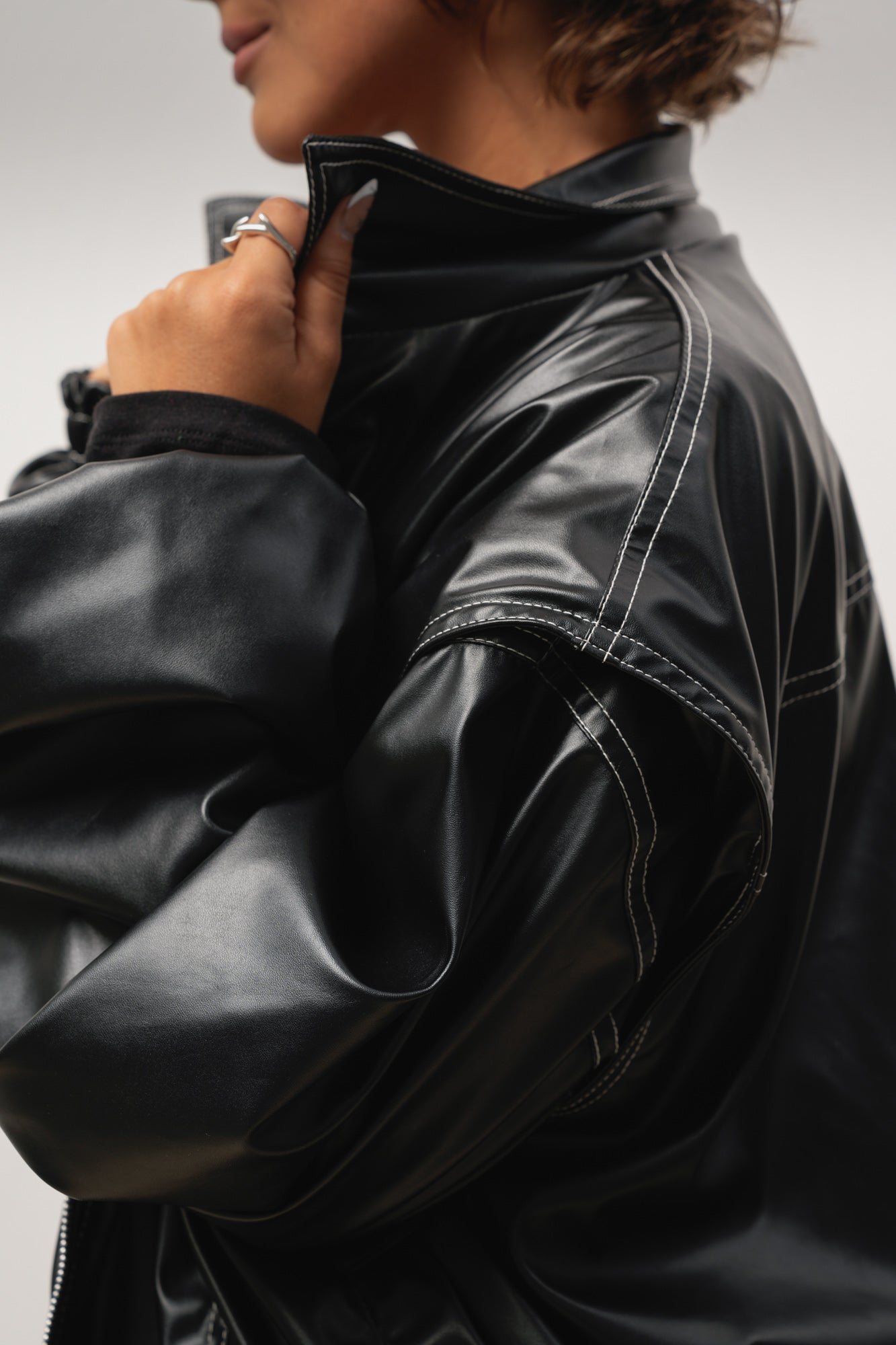 CAMPERA CUERINA NEGRA