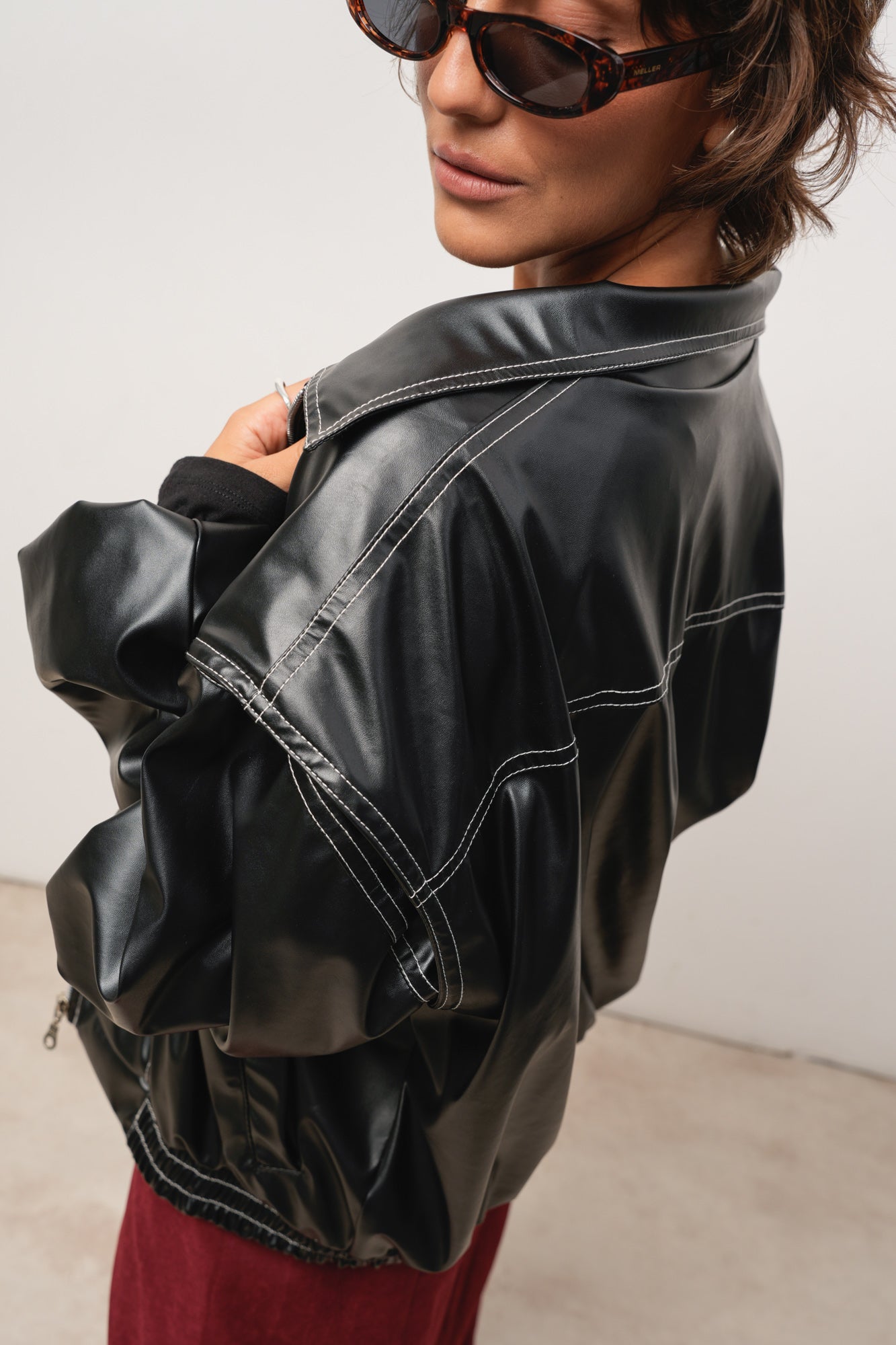 CAMPERA CUERINA NEGRA