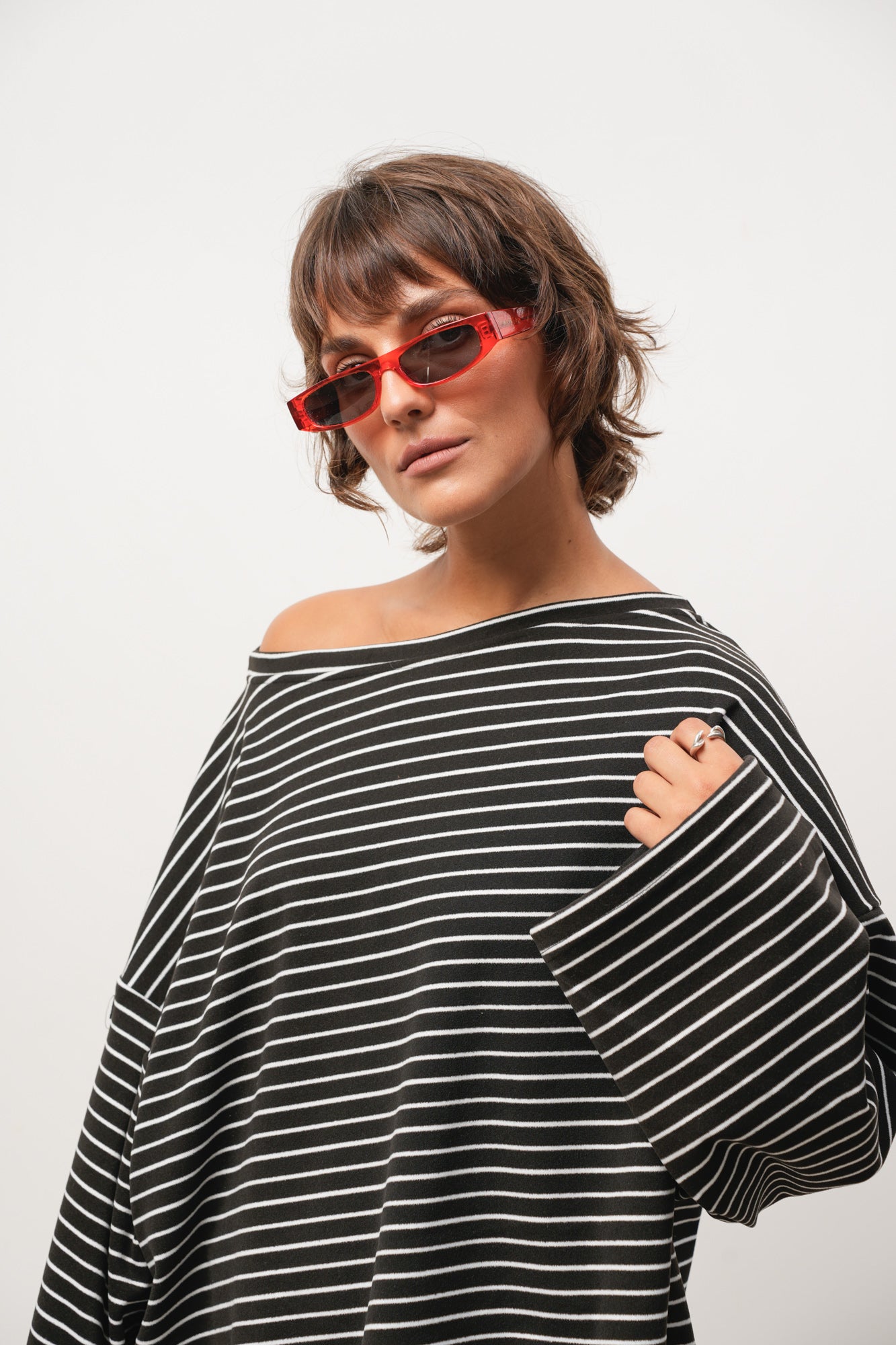 BUZO COMFY A RAYAS NEGRO