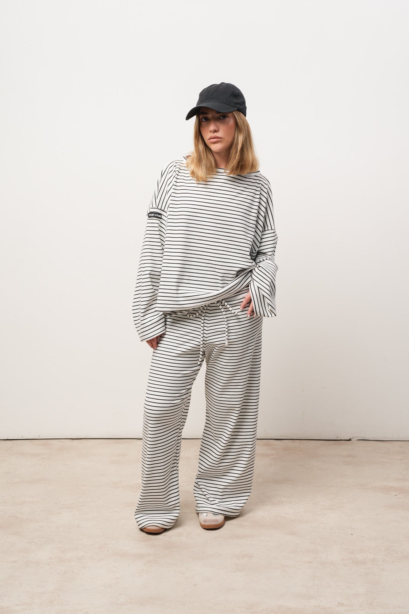 PANTALÓN COMFY RAYAS BLANCO