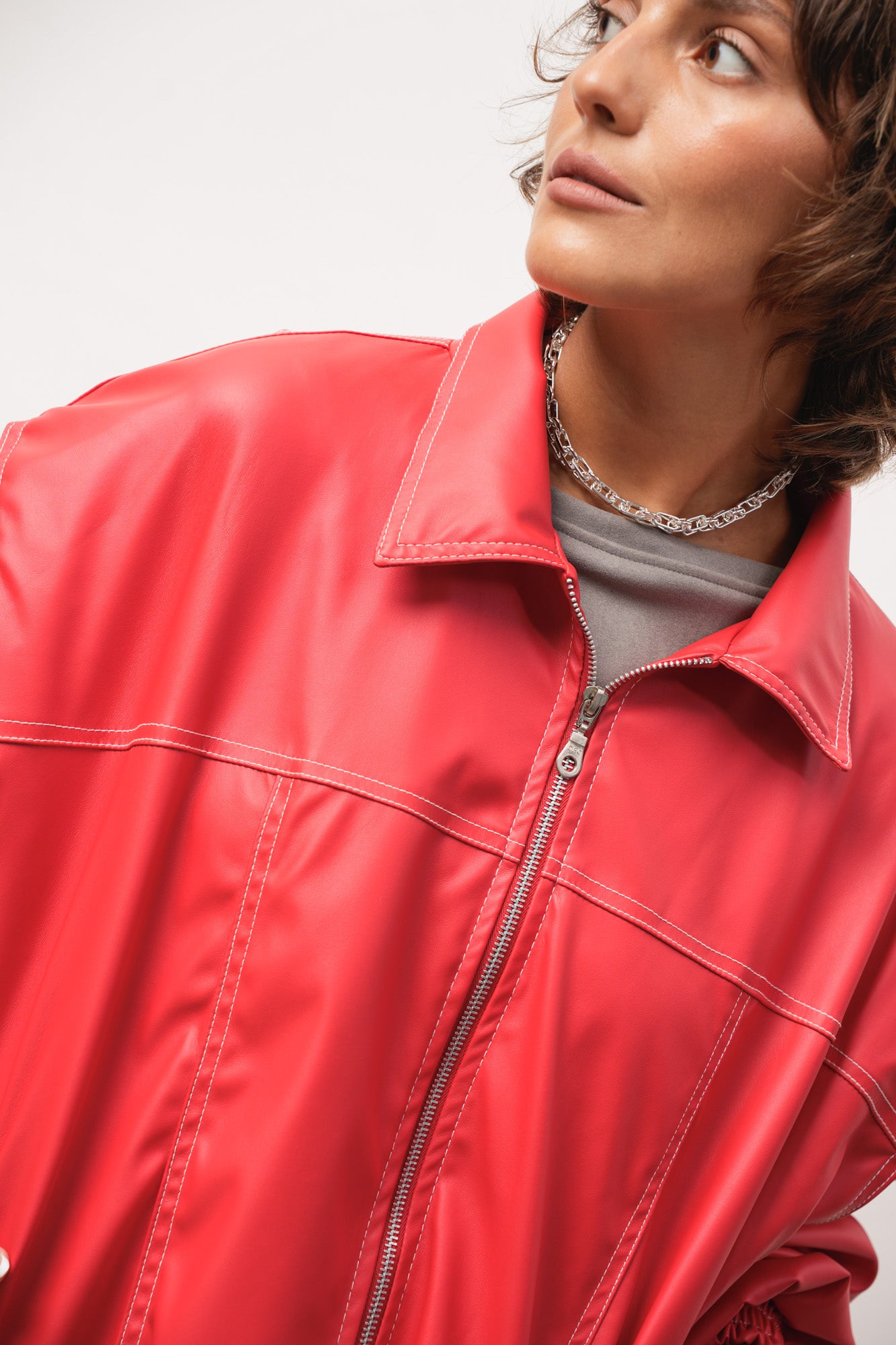 CAMPERA CUERINA ROJA