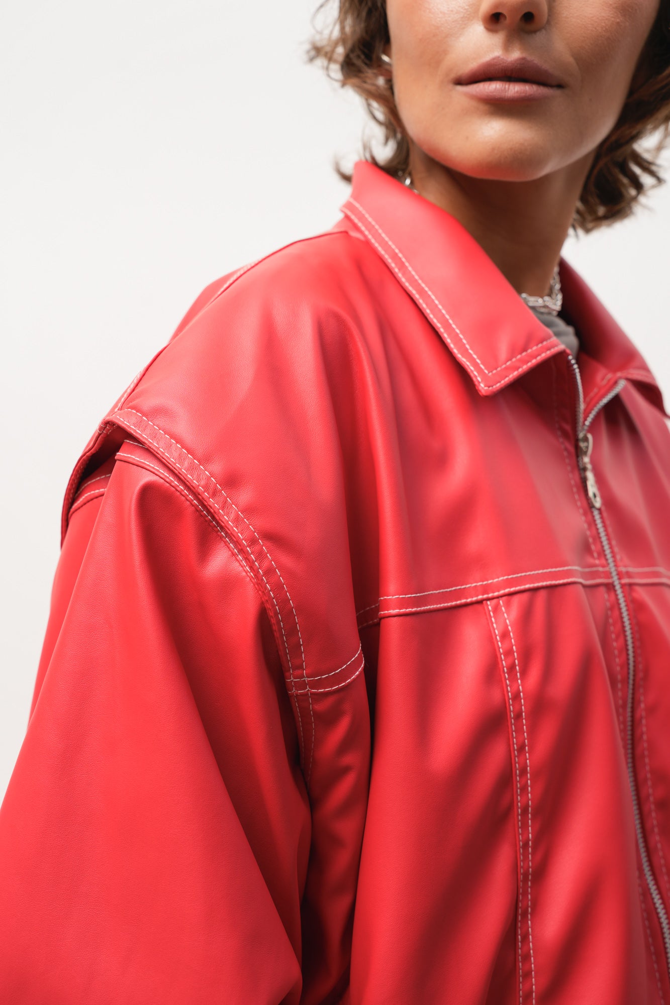 CAMPERA CUERINA ROJA
