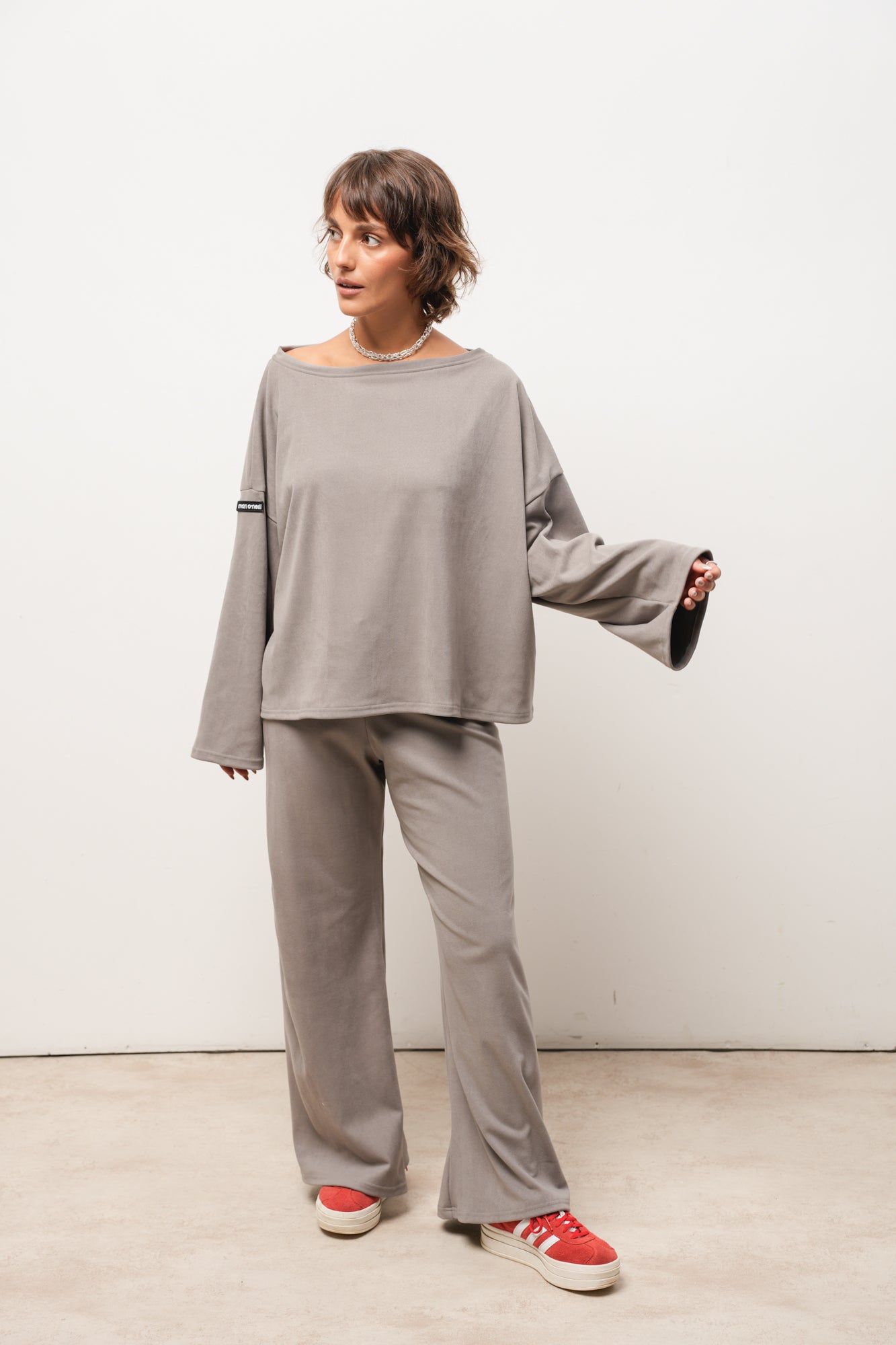 BUZO COMFY GRIS