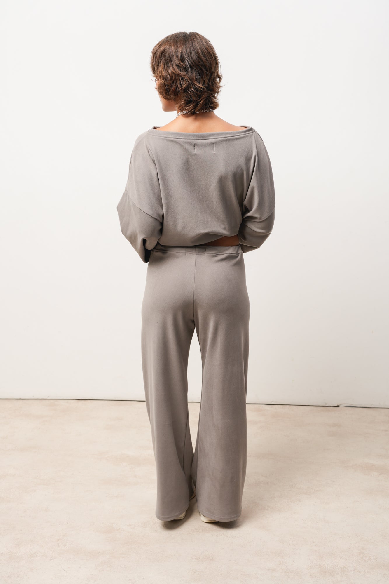 PANTALÓN COMFY GRIS