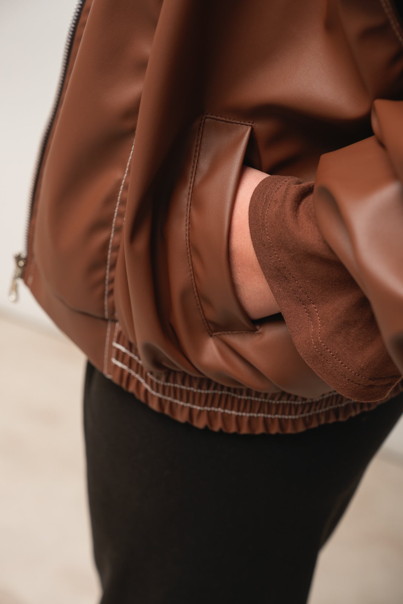 CAMPERA CUERINA MARRÓN