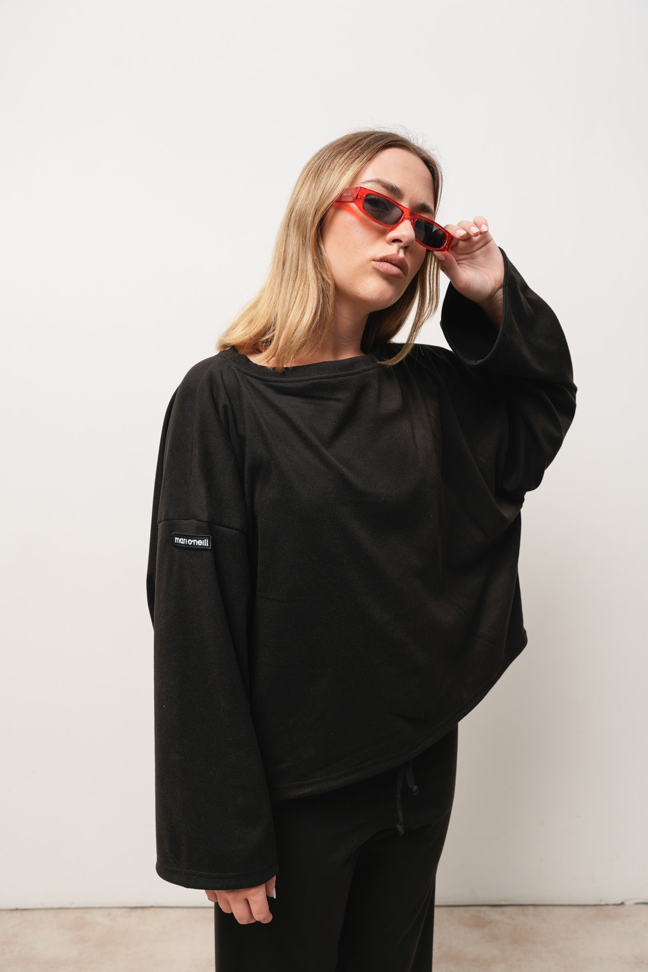 BUZO COMFY NEGRO