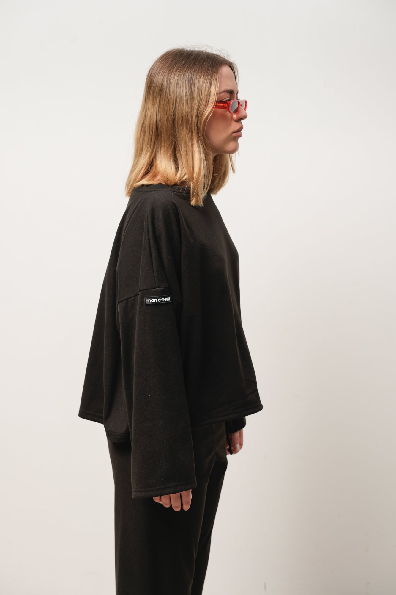 BUZO COMFY NEGRO
