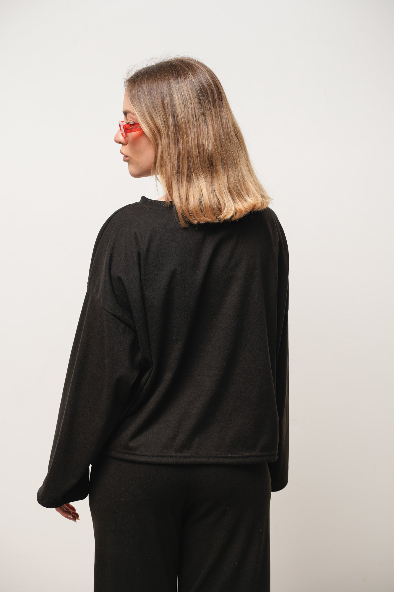 BUZO COMFY NEGRO