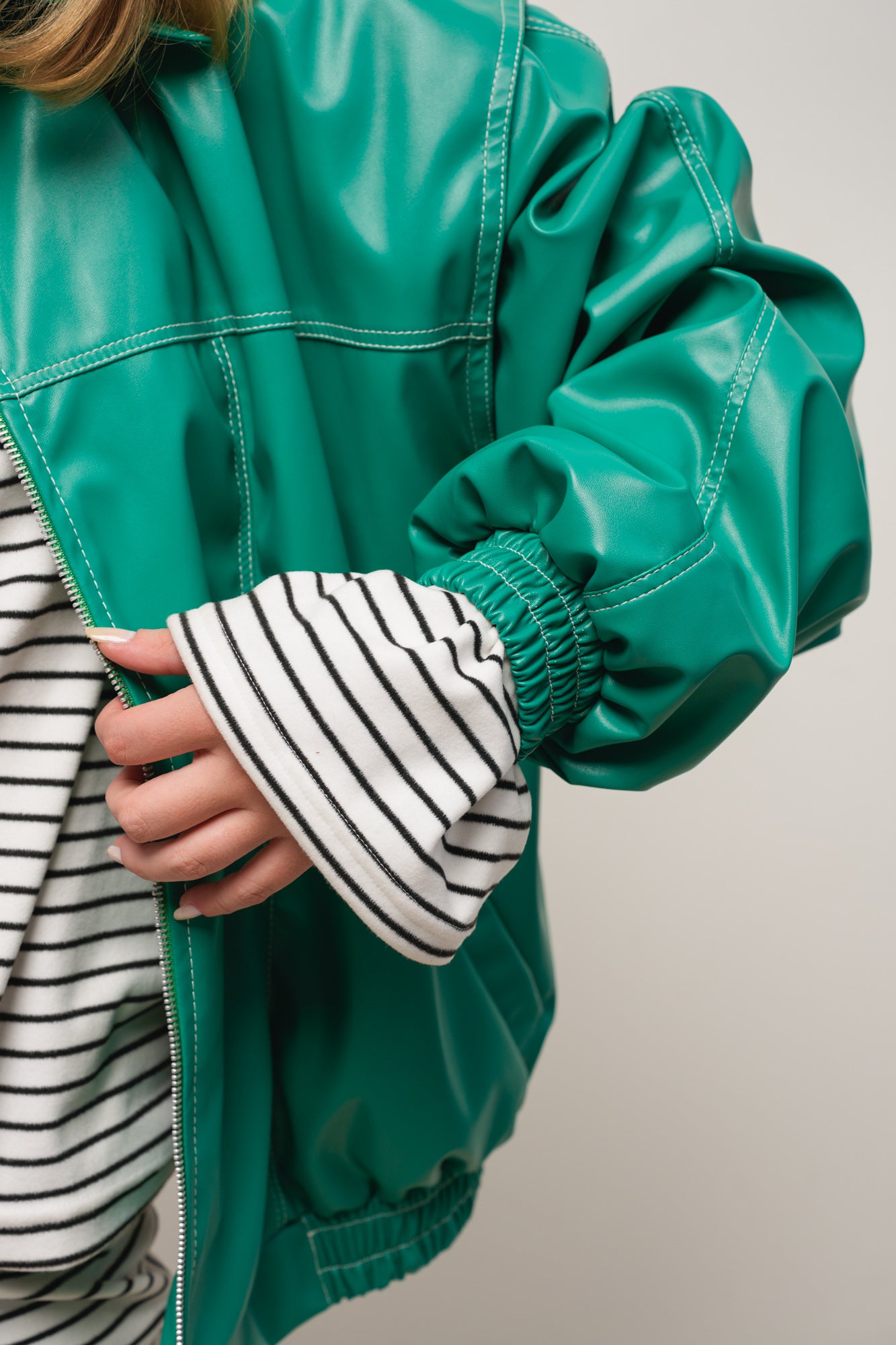 CAMPERA CUERINA VERDE