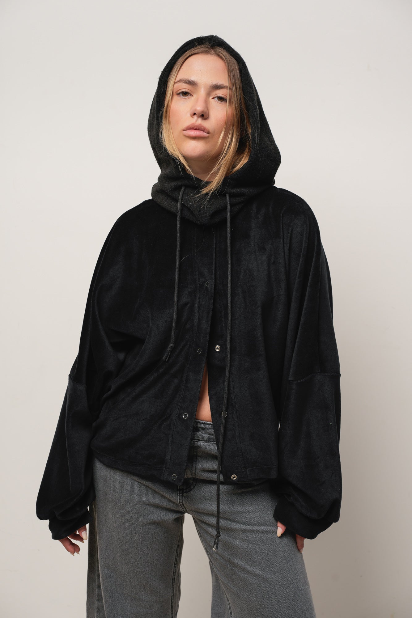 CAMISA PLUSH NEGRA