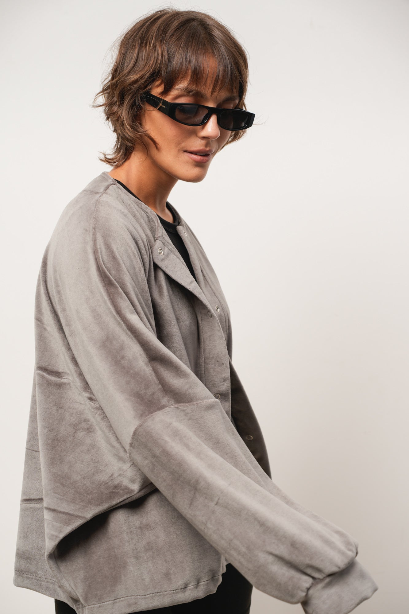 CAMISA PLUSH GRIS