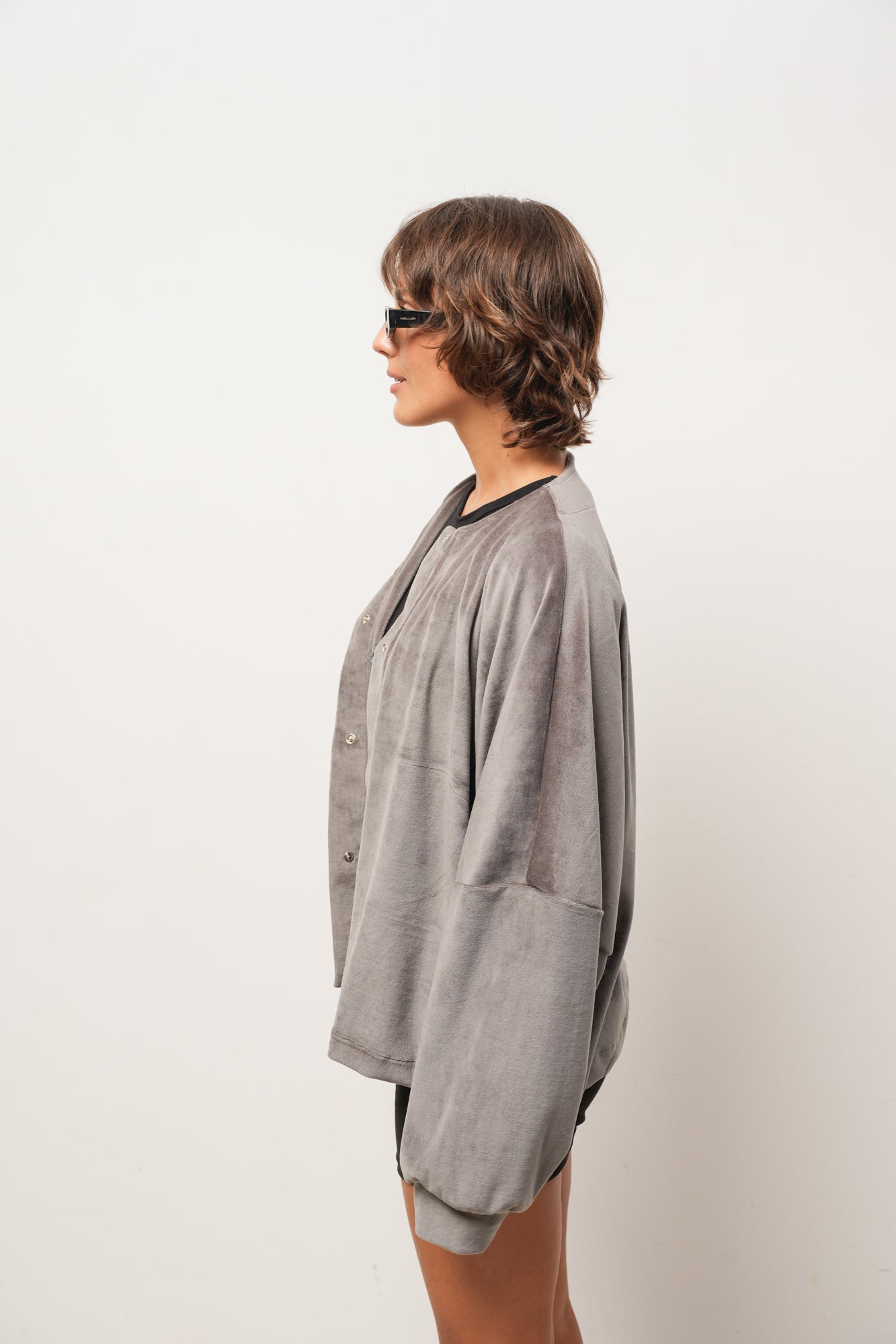 CAMISA PLUSH GRIS